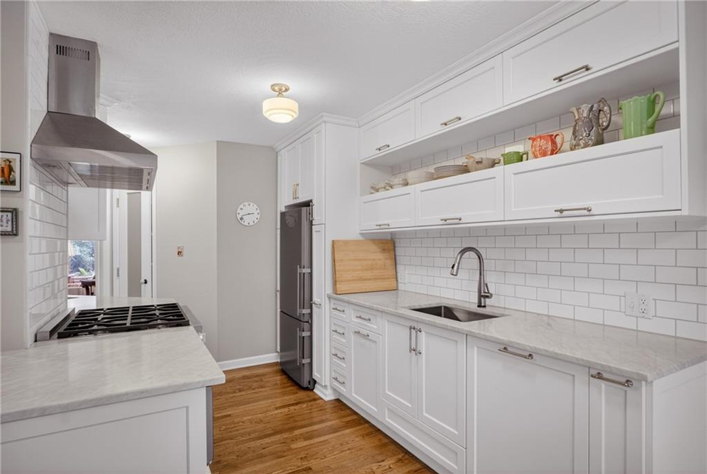 156 Shadow Ridge Drive Pittsburgh, PA 15238 - Photo 12 of 48 Stunning updated kitchen