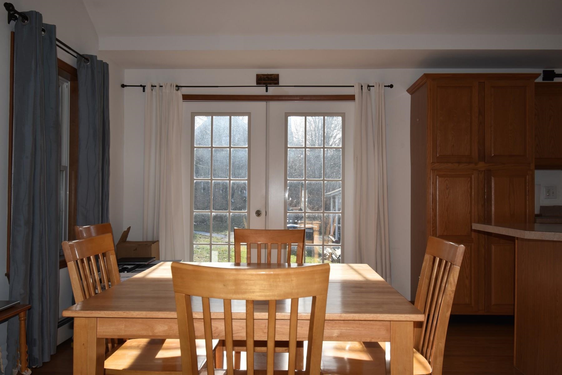 28 Burnham Avenue Rutland, VT 05701 - Photo 11 of 36