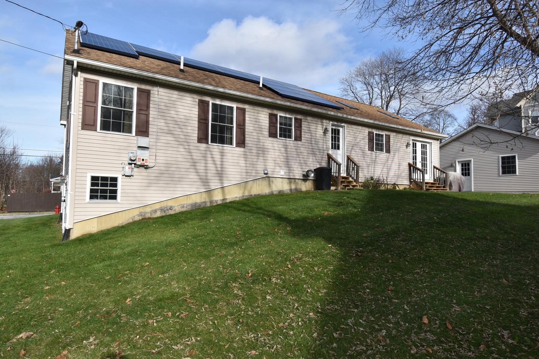 28 Burnham Avenue Rutland, VT 05701 - Photo 4 of 36