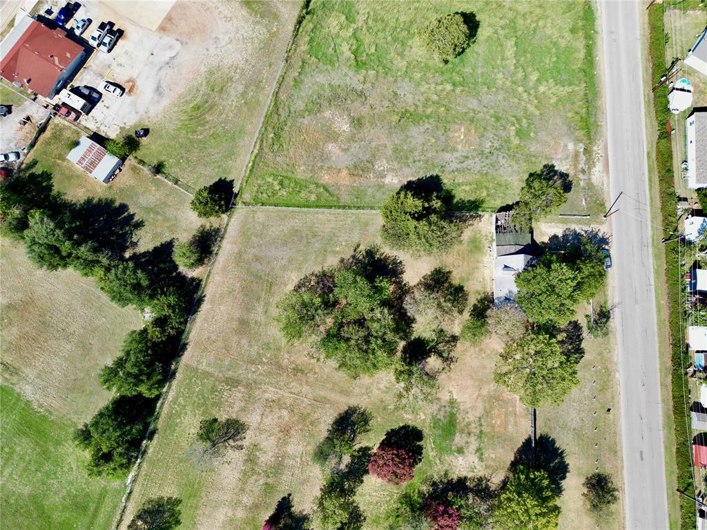 5008 Collett Little Road Fort Worth, TX 76119 - Photo 12 of 17 an aerial view of a yard with plants