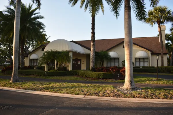 $185,000 | 3374 Perimeter Drive, Greenacres, FL 33467