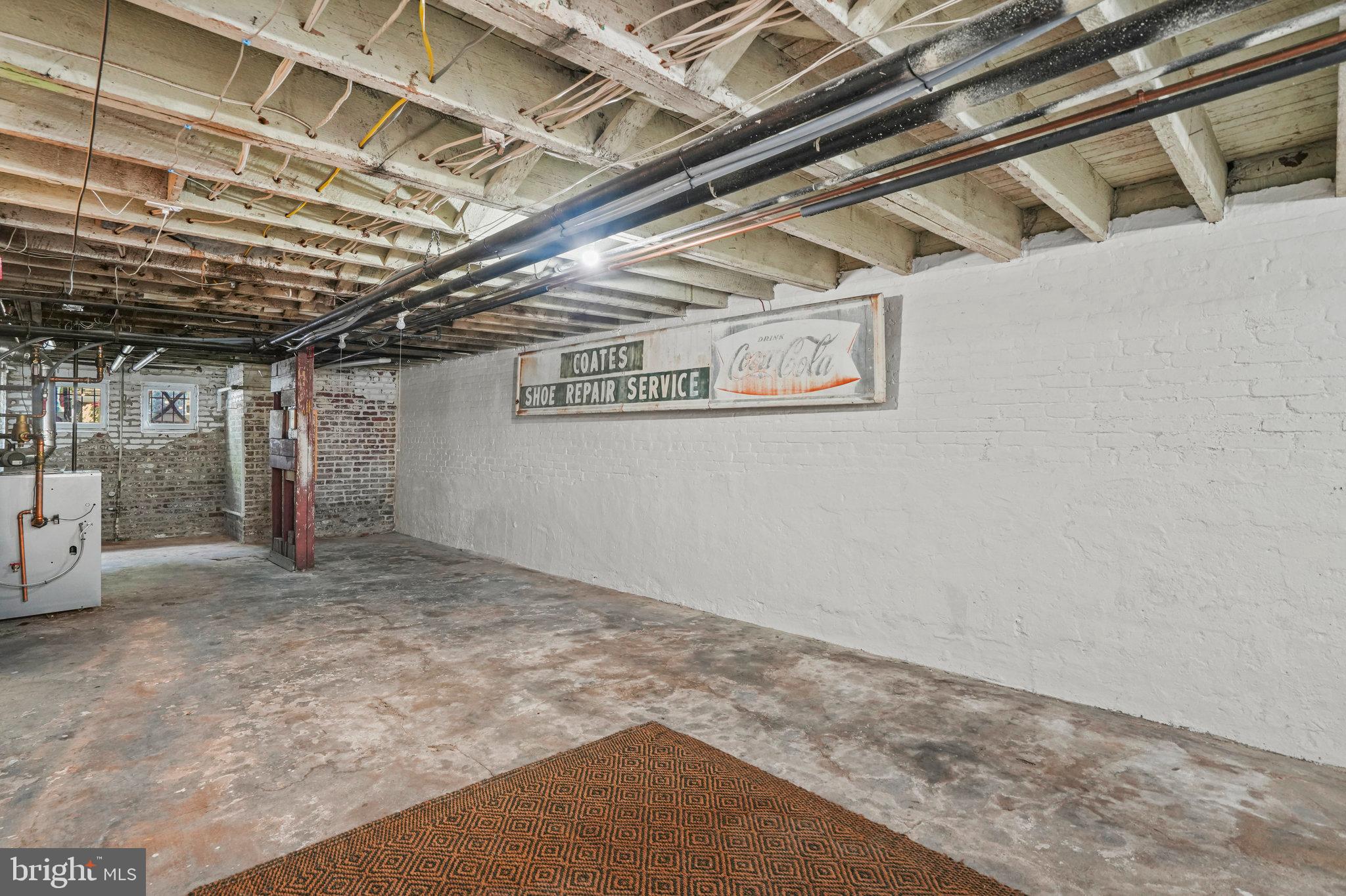 655 F Street Northeast Washington, DC 20002 - Photo 17 of 24 a view of a garage