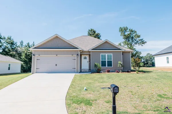 $232,900 | 65 Cole Drive, Hawkinsville, GA 31036
