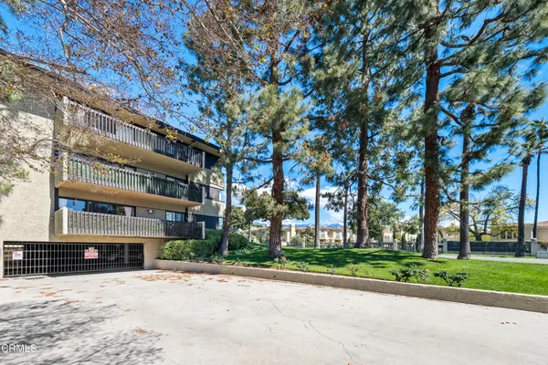 $5,300 | 111 South Orange Grove Boulevard, Unit 309, Pasadena, CA 91105