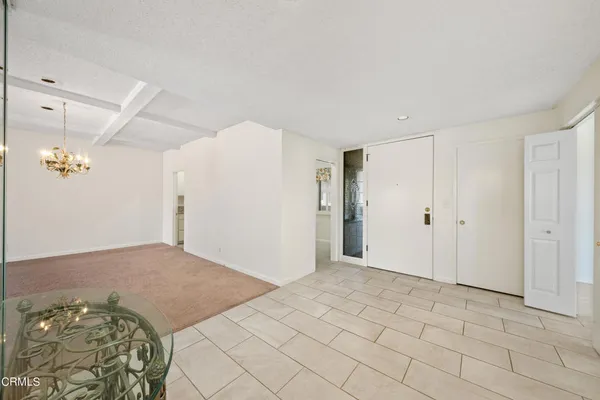 $5,300 | 111 South Orange Grove Boulevard, Unit 309, Pasadena, CA 91105