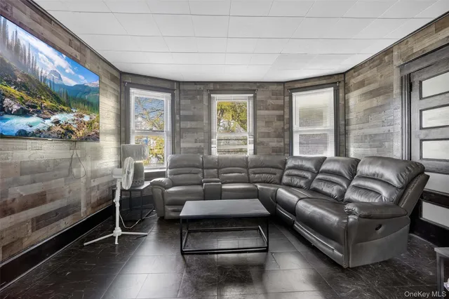 $329,000 | 60 Lent Street, Poughkeepsie, NY 12601