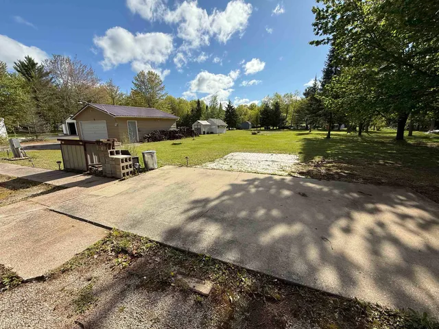 $65,000 | N6414 Oak Ridge Court, Shawano, WI 54166