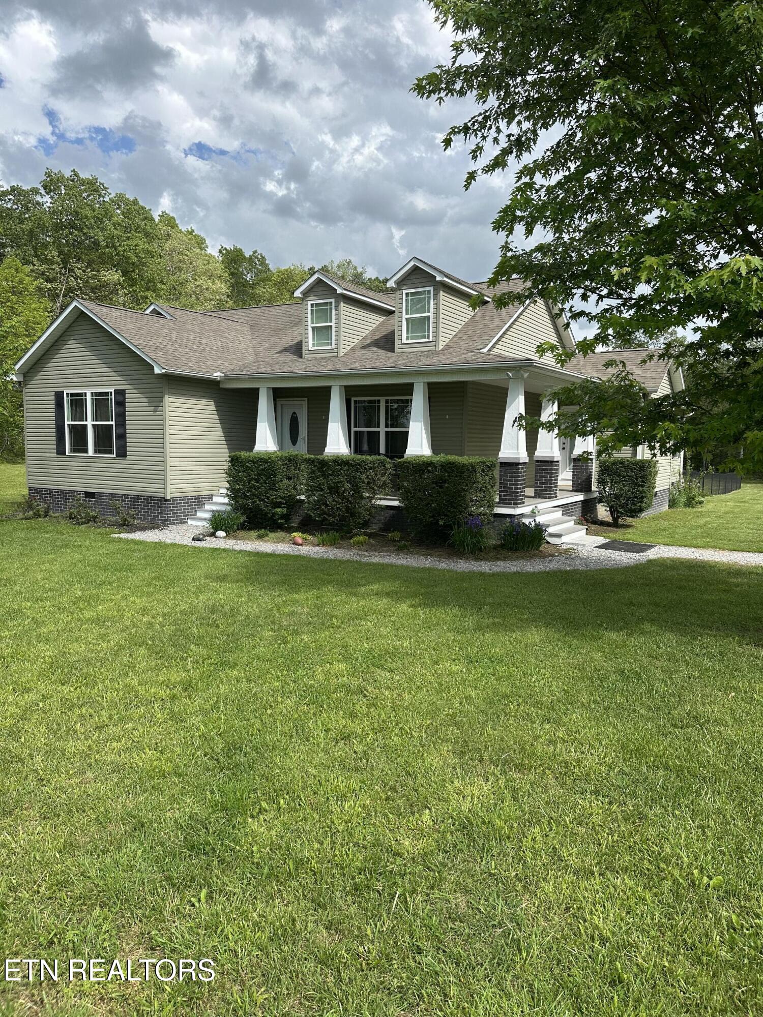 288 Ivey Road Crossville, TN 38571 - Photo 5 of 40 IMG_2403