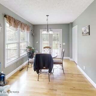 288 Ivey Road Crossville, TN 38571 - Photo 6 of 40 6EKYv4WEDvG-Dining_Room