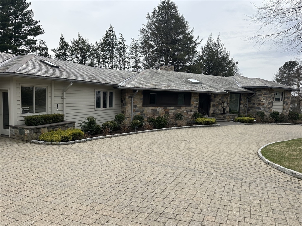 9 Singletree Road Brookline, MA 02467 - Photo 1 of 39