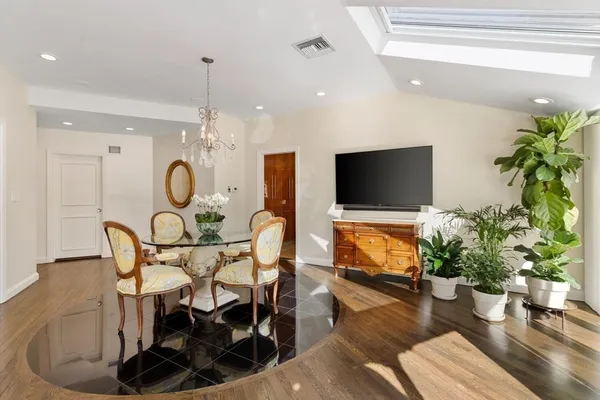 $5,700,000 | 9 Singletree Road, Brookline, MA 02467