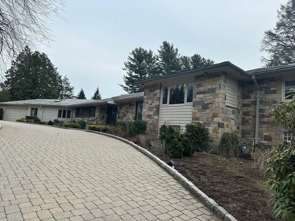 $5,700,000 | 9 Singletree Road, Brookline, MA 02467
