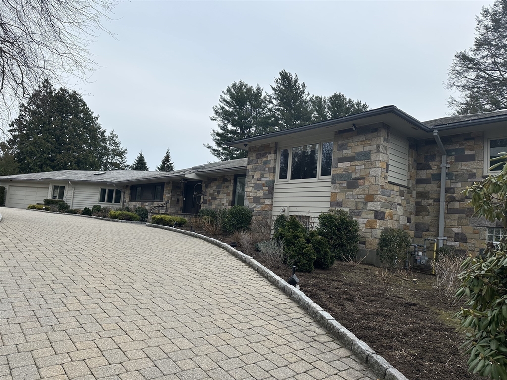 9 Singletree Road Brookline, MA 02467 - Photo 2 of 39