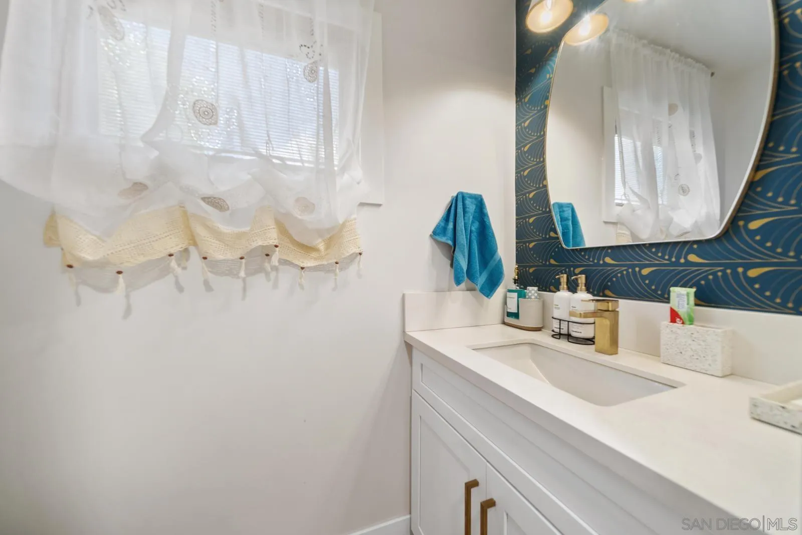 3975 Apore Street La Mesa, CA 91941 - Photo 20 of 31 Bathroom
