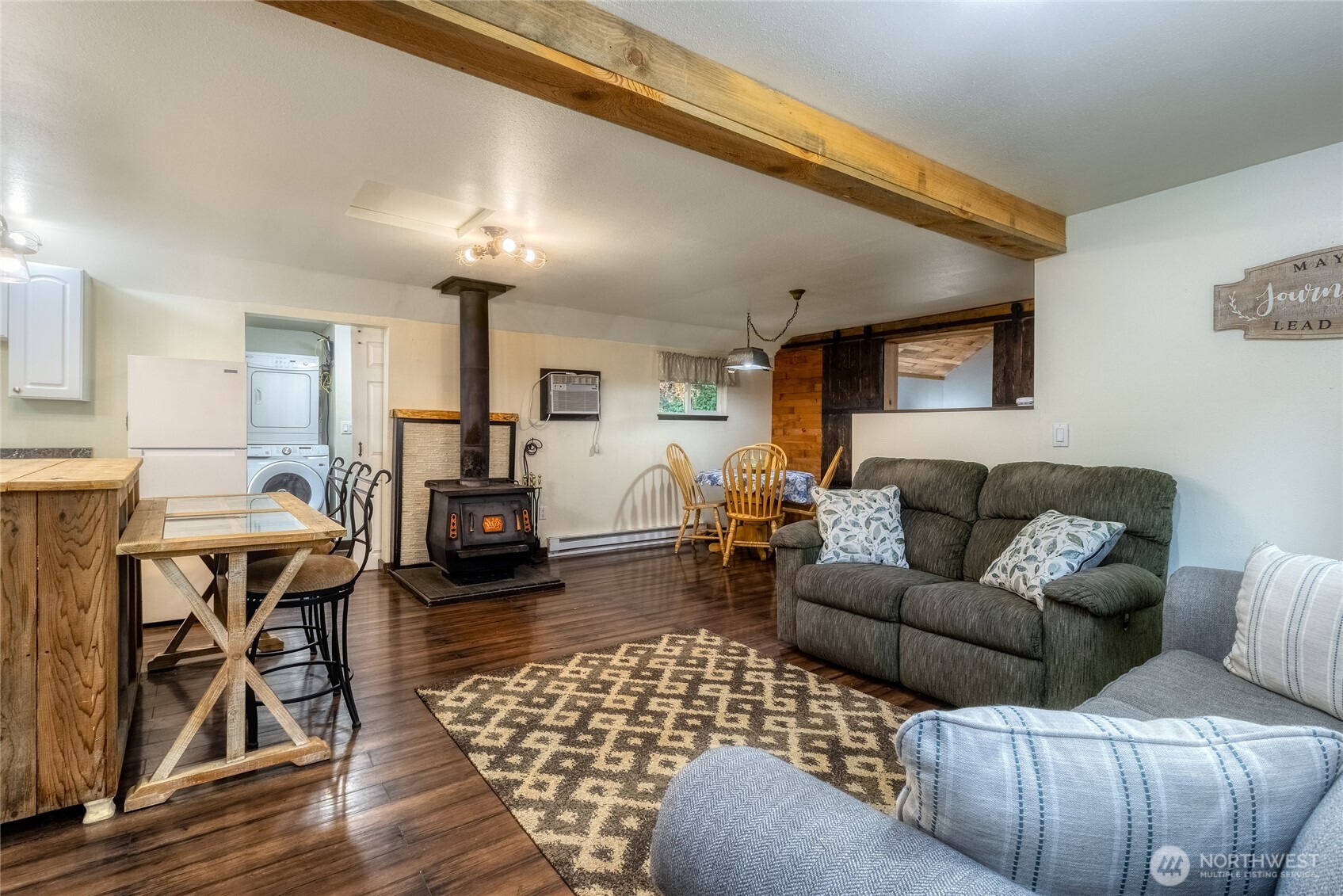 48 Blue Jay Loop Walla Walla, WA 99362 - Photo 6 of 21 a living room with furniture a dining table and wooden floor