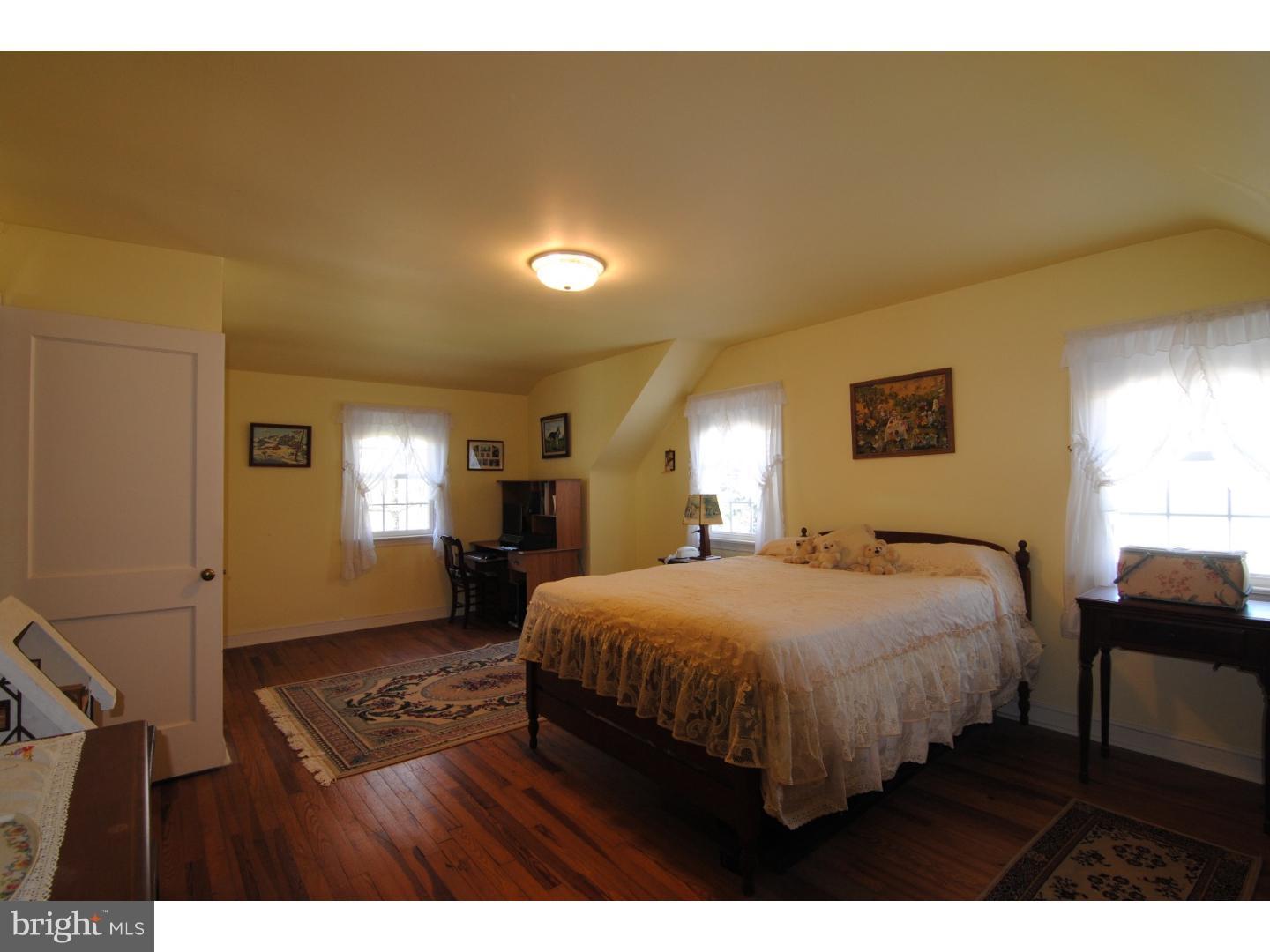 2372 Boyd Road Huntingdon Valley, PA 19006 - Photo 14 of 24 Bedroom - Main