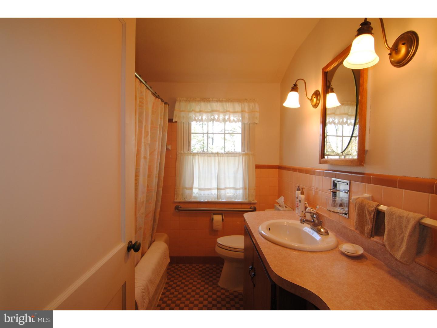 2372 Boyd Road Huntingdon Valley, PA 19006 - Photo 18 of 24 Bathroom