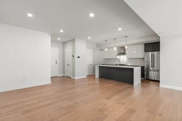 $3,750 | 54 Pleasant Street, Unit 4, Boston, MA 02125