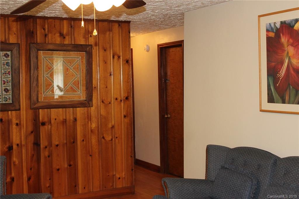76 Morris Road Brevard, NC 28712 - Photo 12 of 22 Gallery Image 12