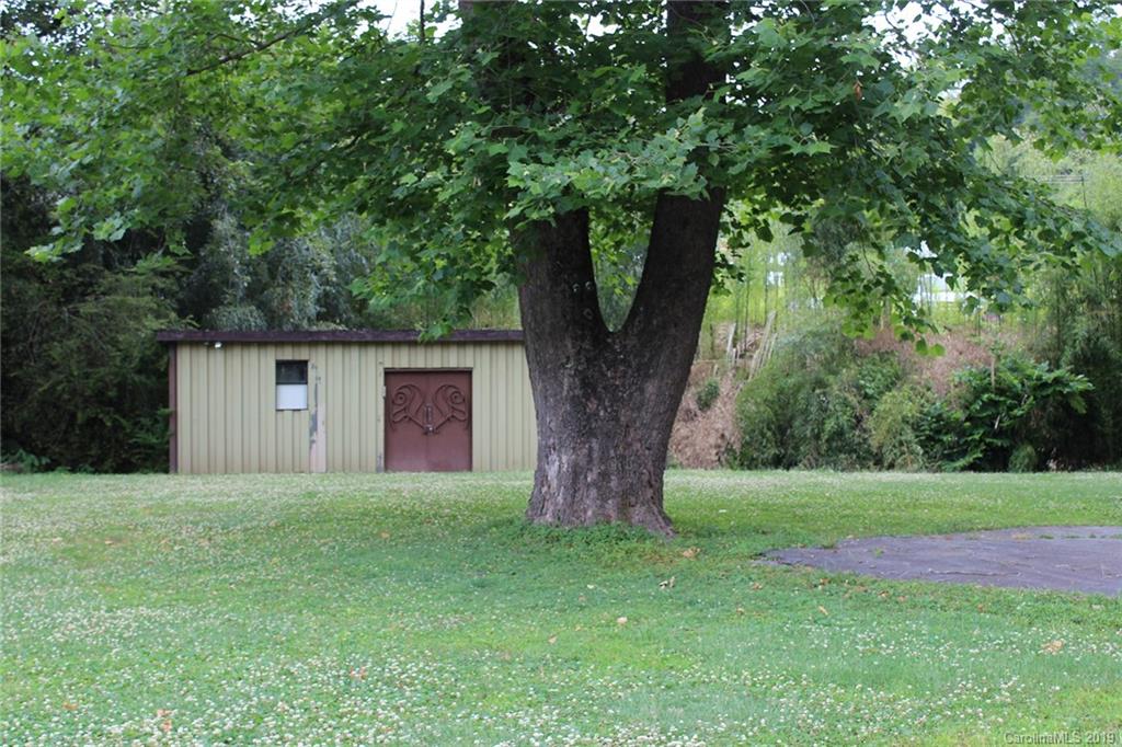 76 Morris Road Brevard, NC 28712 - Photo 20 of 22 Gallery Image 20