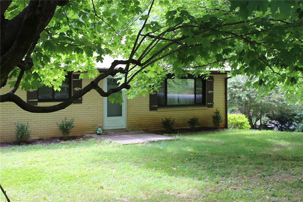 76 Morris Road Brevard, NC 28712 - Photo 3 of 22 Gallery Image 3