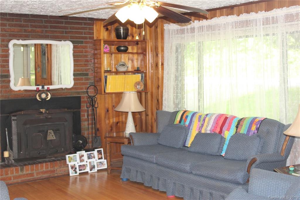 76 Morris Road Brevard, NC 28712 - Photo 5 of 22 Gallery Image 5