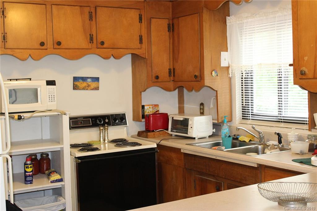 76 Morris Road Brevard, NC 28712 - Photo 9 of 22 Gallery Image 9
