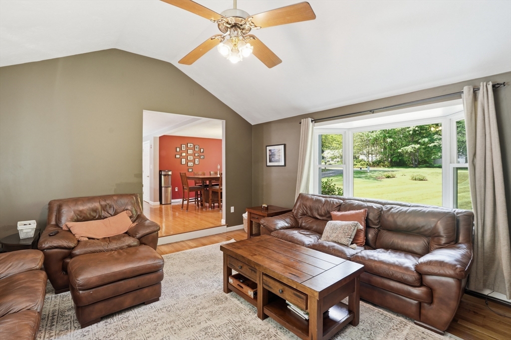 61 Stoney Weir Road Halifax, MA 02338 - Photo 9 of 42