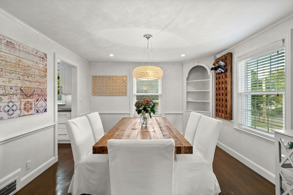 73 Puritan Road Newton, MA 02468 - Photo 12 of 30