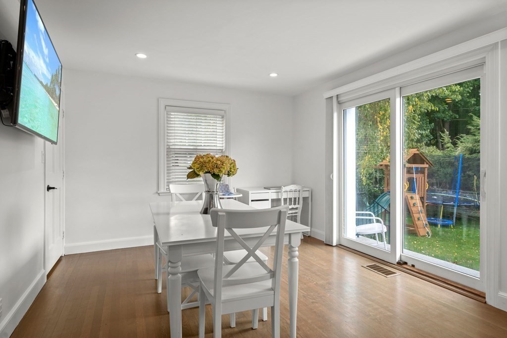 73 Puritan Road Newton, MA 02468 - Photo 15 of 30