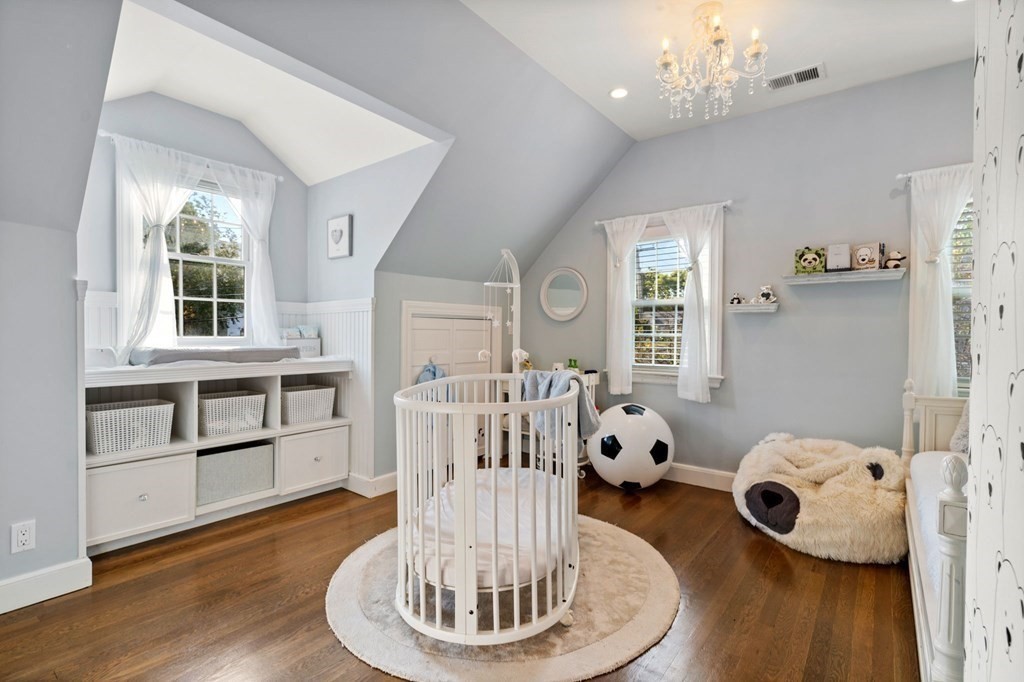 73 Puritan Road Newton, MA 02468 - Photo 21 of 30