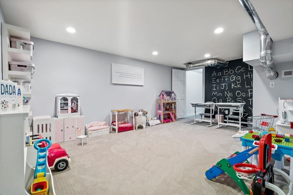 73 Puritan Road Newton, MA 02468 - Photo 27 of 30