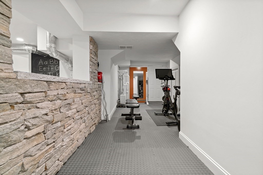 73 Puritan Road Newton, MA 02468 - Photo 28 of 30