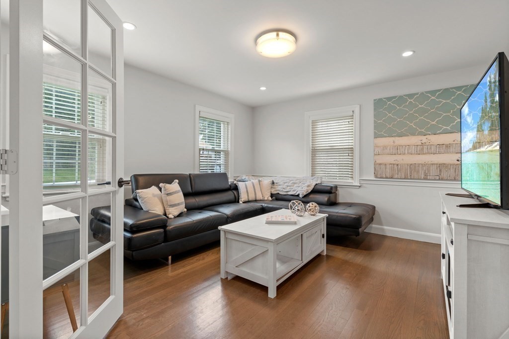 73 Puritan Road Newton, MA 02468 - Photo 6 of 30