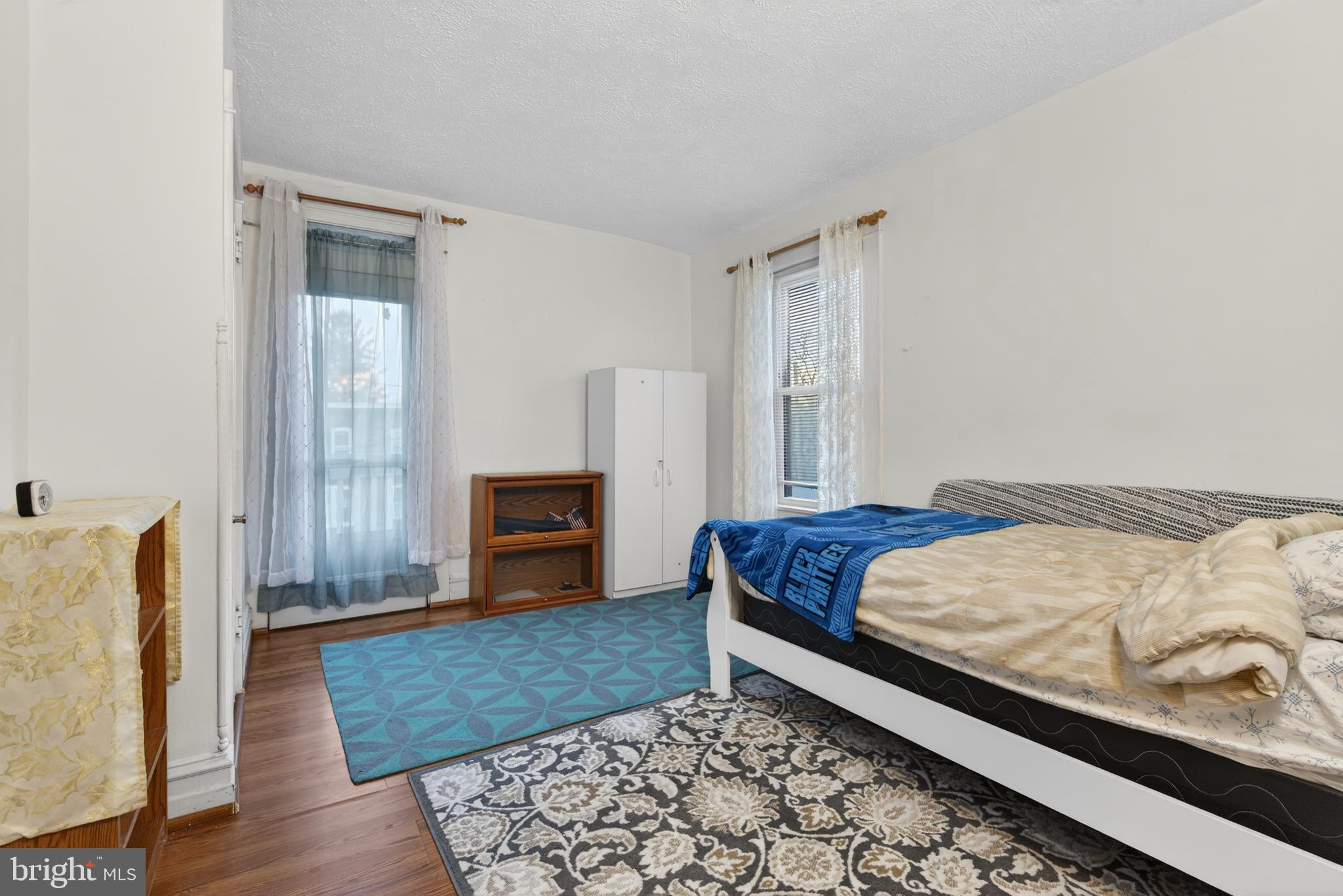 340 East Frederick Street Lancaster, PA 17602 - Photo 13 of 32 Bright and inviting bedroom with natural light.