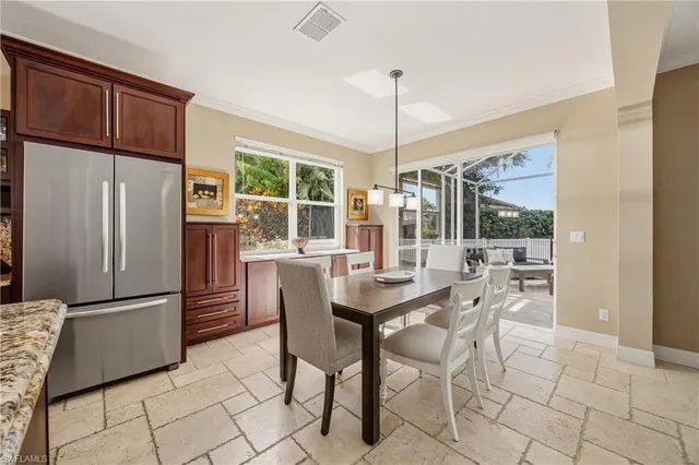 $1,225,000 | 2066 Imperial Circle, Naples, FL 34110