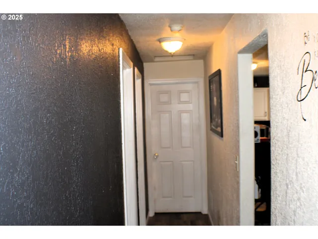 $225,000 | 1542 Northeast Hollis Street, Roseburg, OR 97470