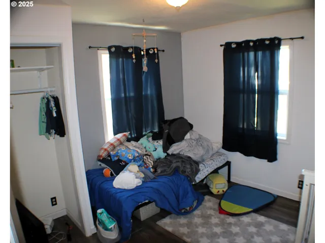 $225,000 | 1542 Northeast Hollis Street, Roseburg, OR 97470