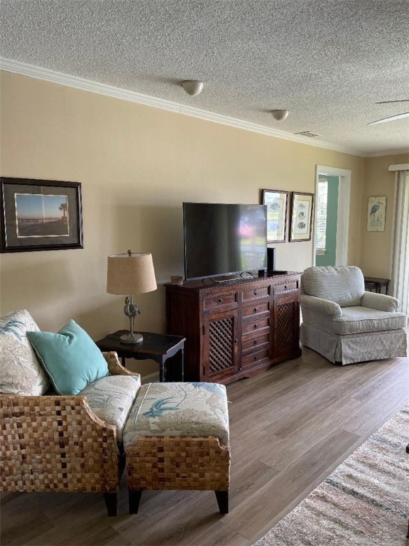 300 North Windward Drive St. Simons Island, GA 31522 - Photo 4 of 21