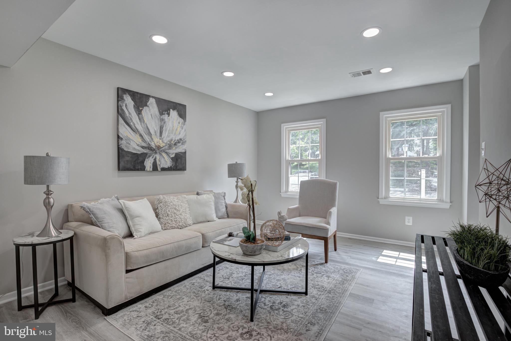 8380 Uxbridge Court Springfield, VA 22151 - Photo 4 of 36 Gallery Image 4