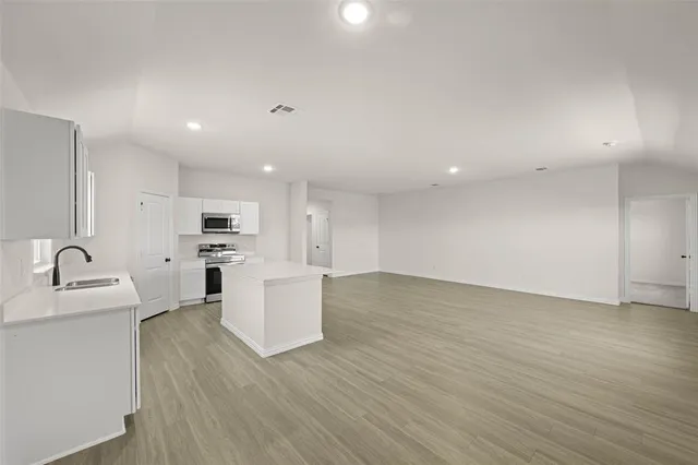 $291,990 | 426 Rose Avenue, Cleburne, TX 76033