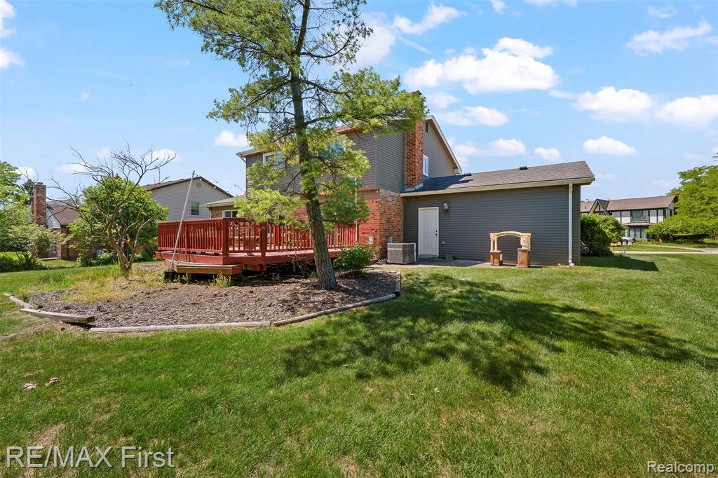 36010 Congress Road Farmington, MI 48335 - Photo 29 of 34