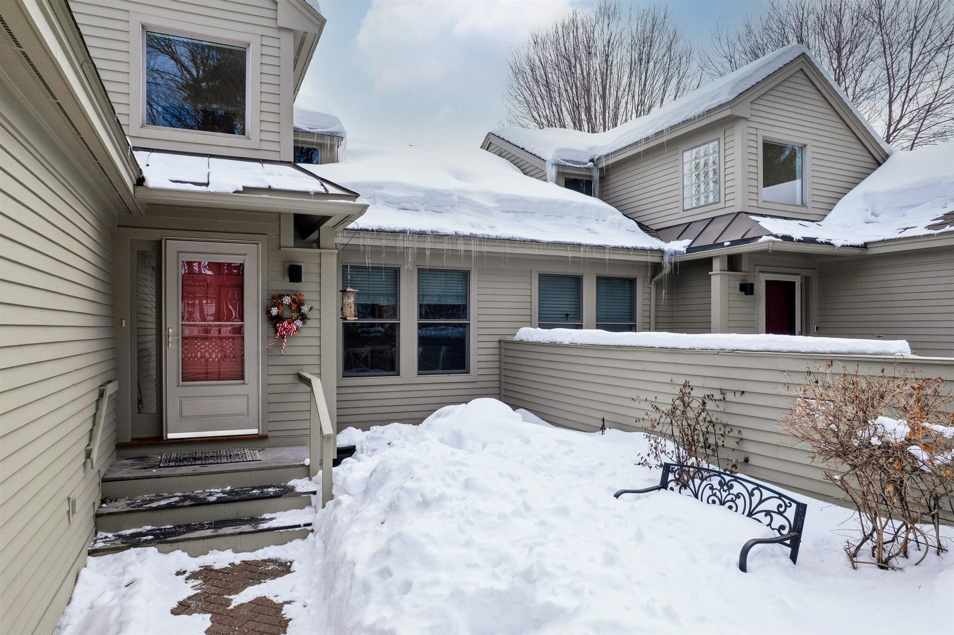 580 Murphys Road, Unit 3B Hartford, VT 05059 - Photo 2 of 35