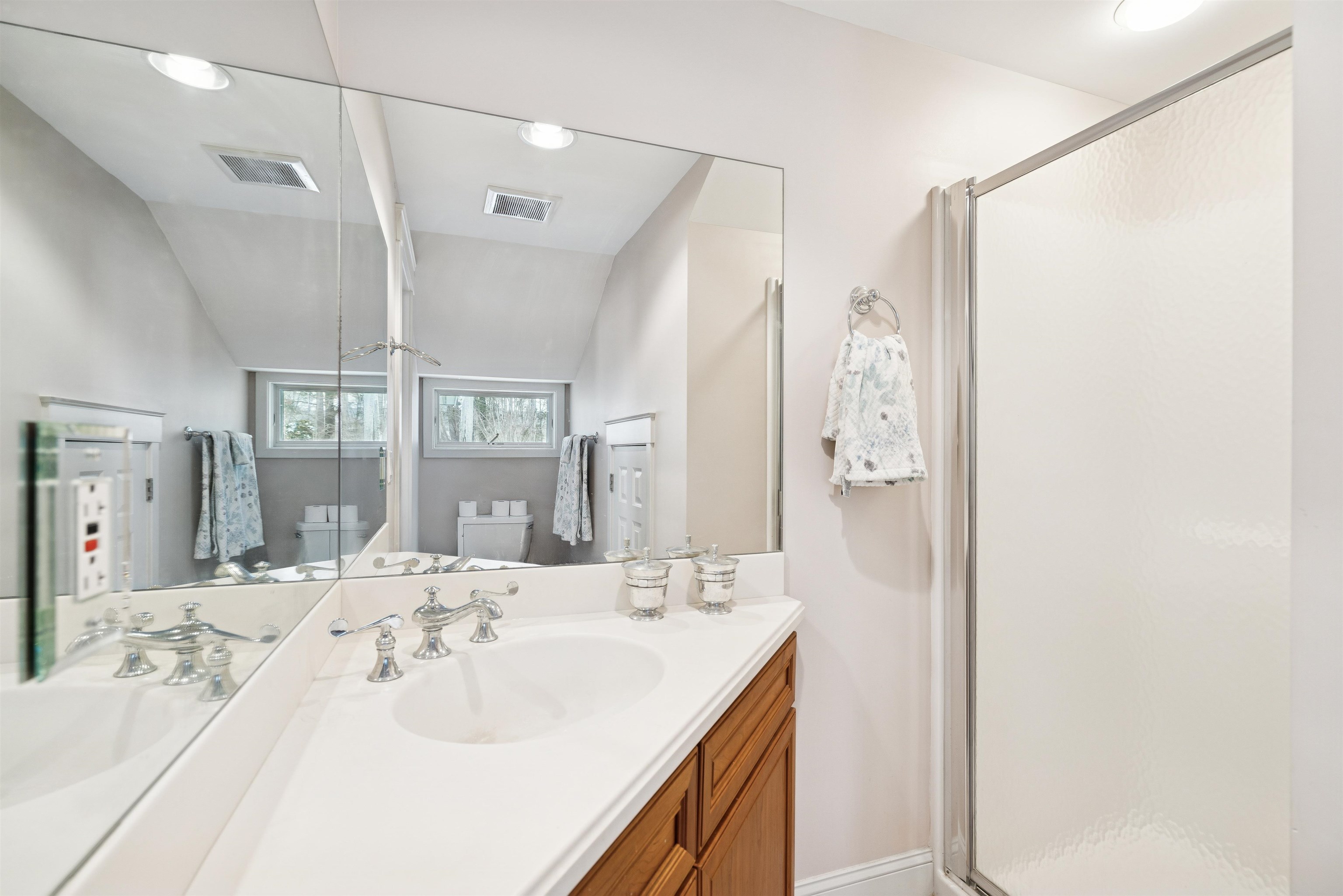 580 Murphys Road, Unit 3B Hartford, VT 05059 - Photo 24 of 35