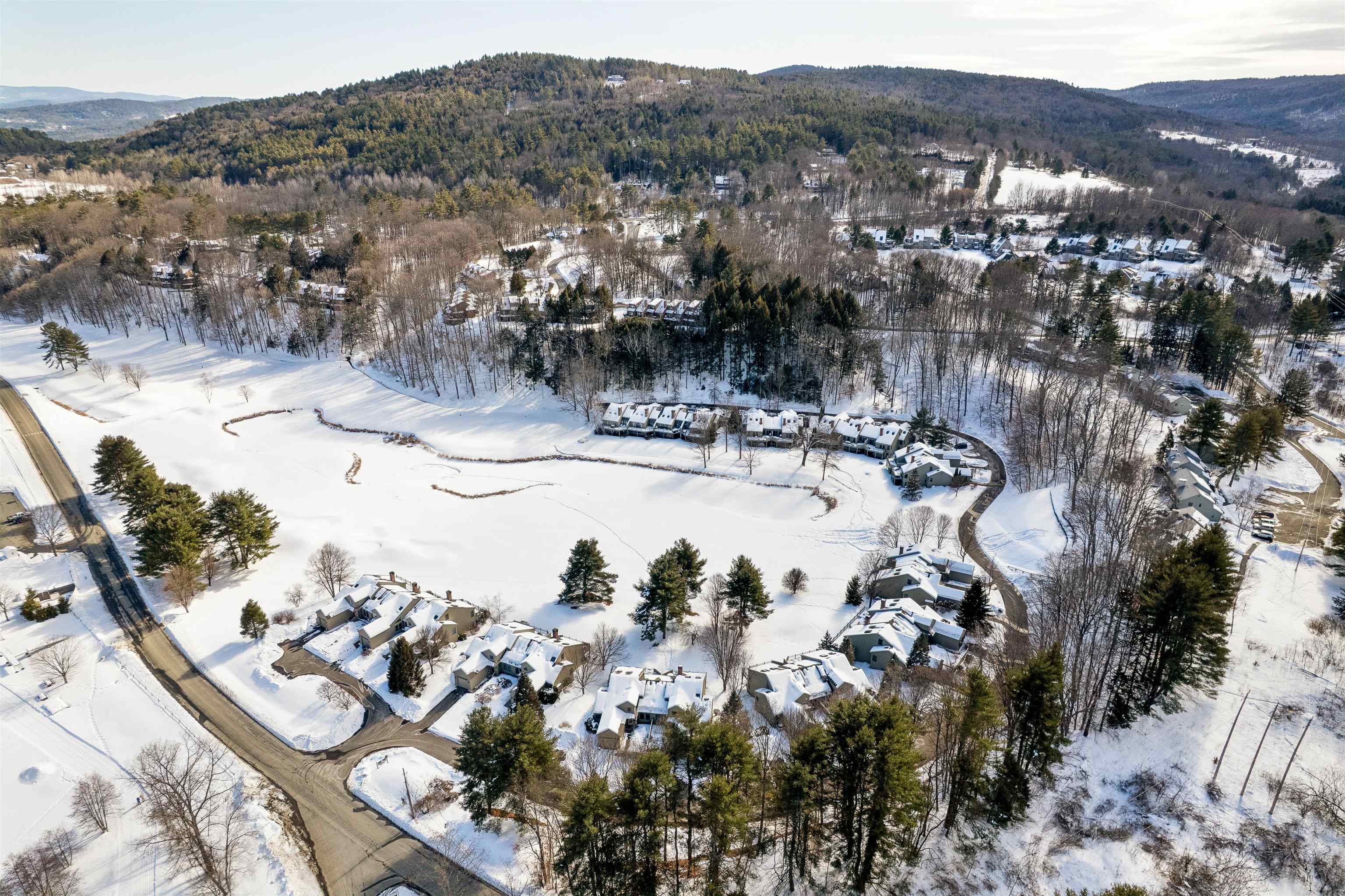 580 Murphys Road, Unit 3B Hartford, VT 05059 - Photo 5 of 35