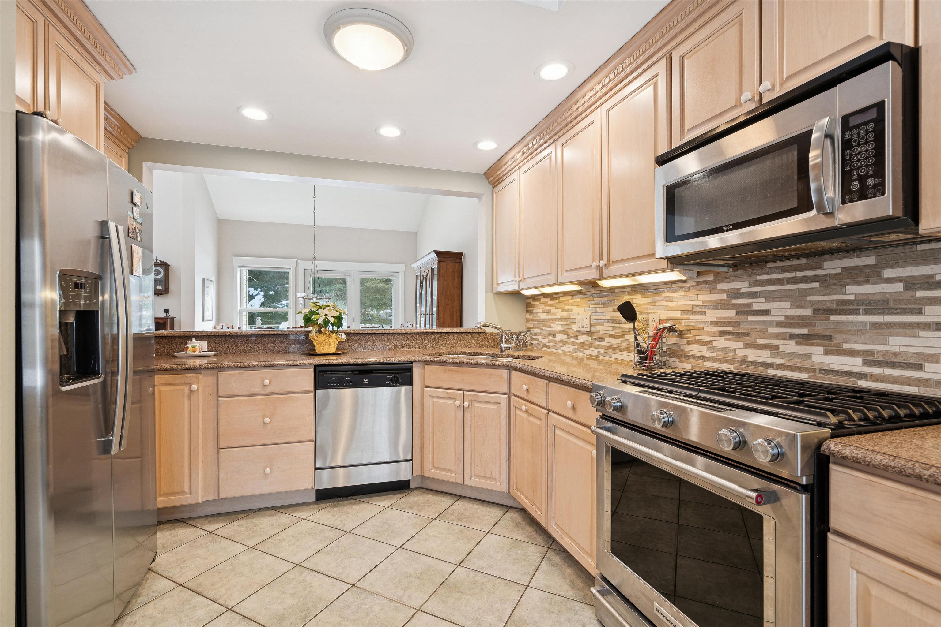 580 Murphys Road, Unit 3B Hartford, VT 05059 - Photo 10 of 35