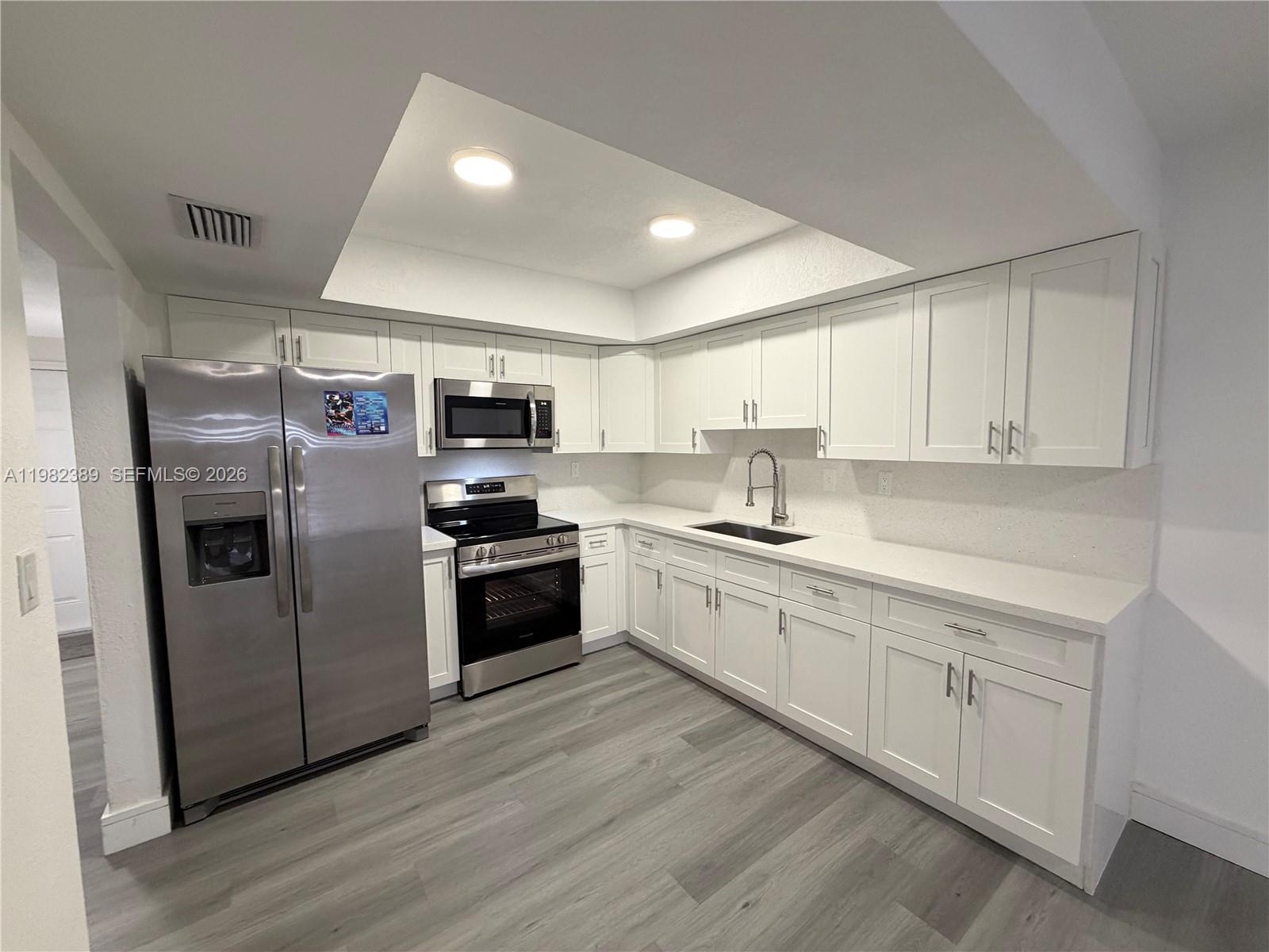 7155 West 2nd Way Hialeah, FL 33014 - Photo 11 of 35