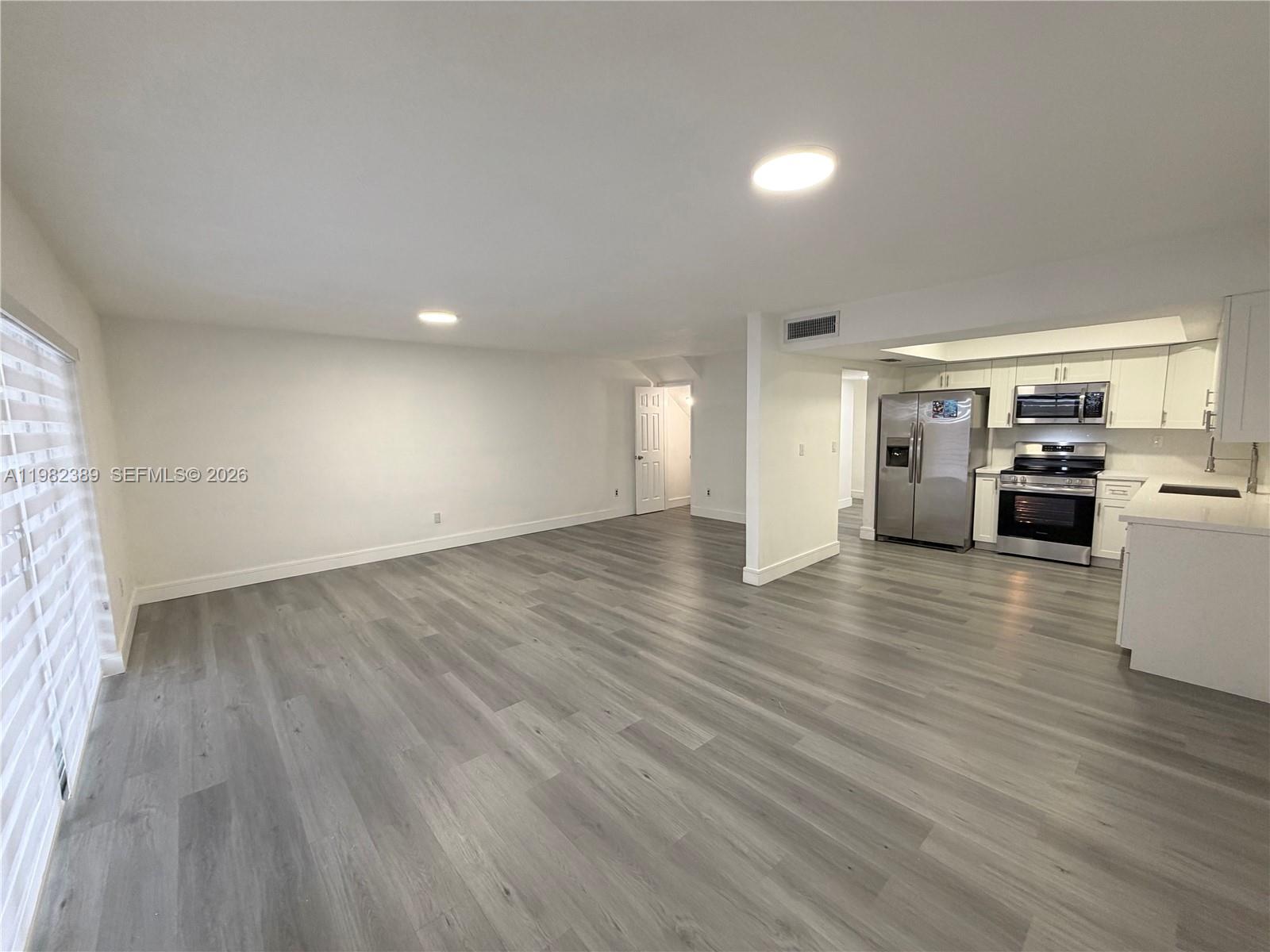 7155 West 2nd Way Hialeah, FL 33014 - Photo 13 of 35