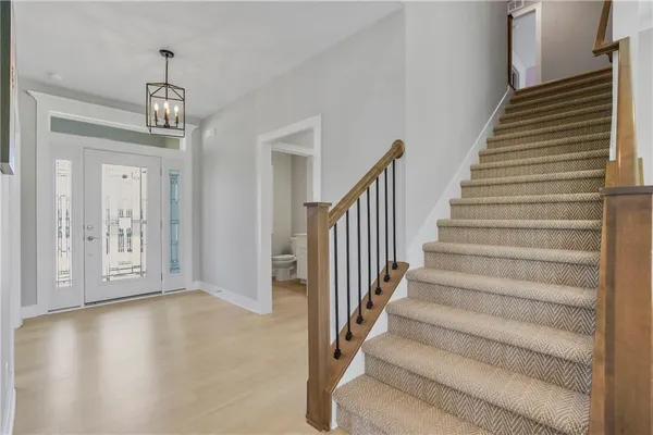 $588,000 | 6709 Northwest 105th Street, Kansas City, MO 64154