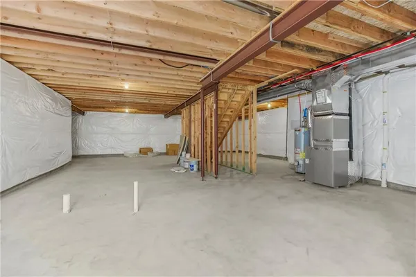 $588,000 | 6709 Northwest 105th Street, Kansas City, MO 64154